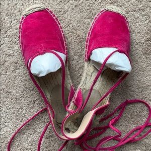 Gap suede hot pink fuchsia lace up espadrilles